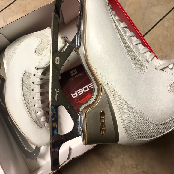 Edea ice fly figure skates size 235 - Picture 12 of 13